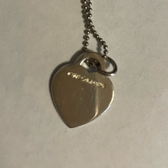 Return to Tiffany Heart Tag Sterling Silver Pendant Necklace - Picture 5 of 9